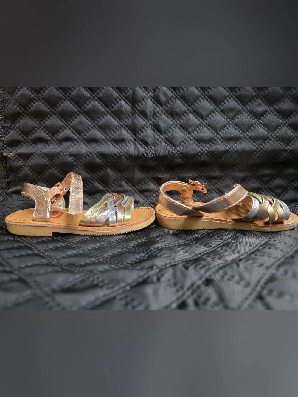 Bessito Metallic Multi-Strap Sandals Size 7